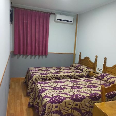 Hostal Banderas Fuensanta de Martos Dış mekan fotoğraf
