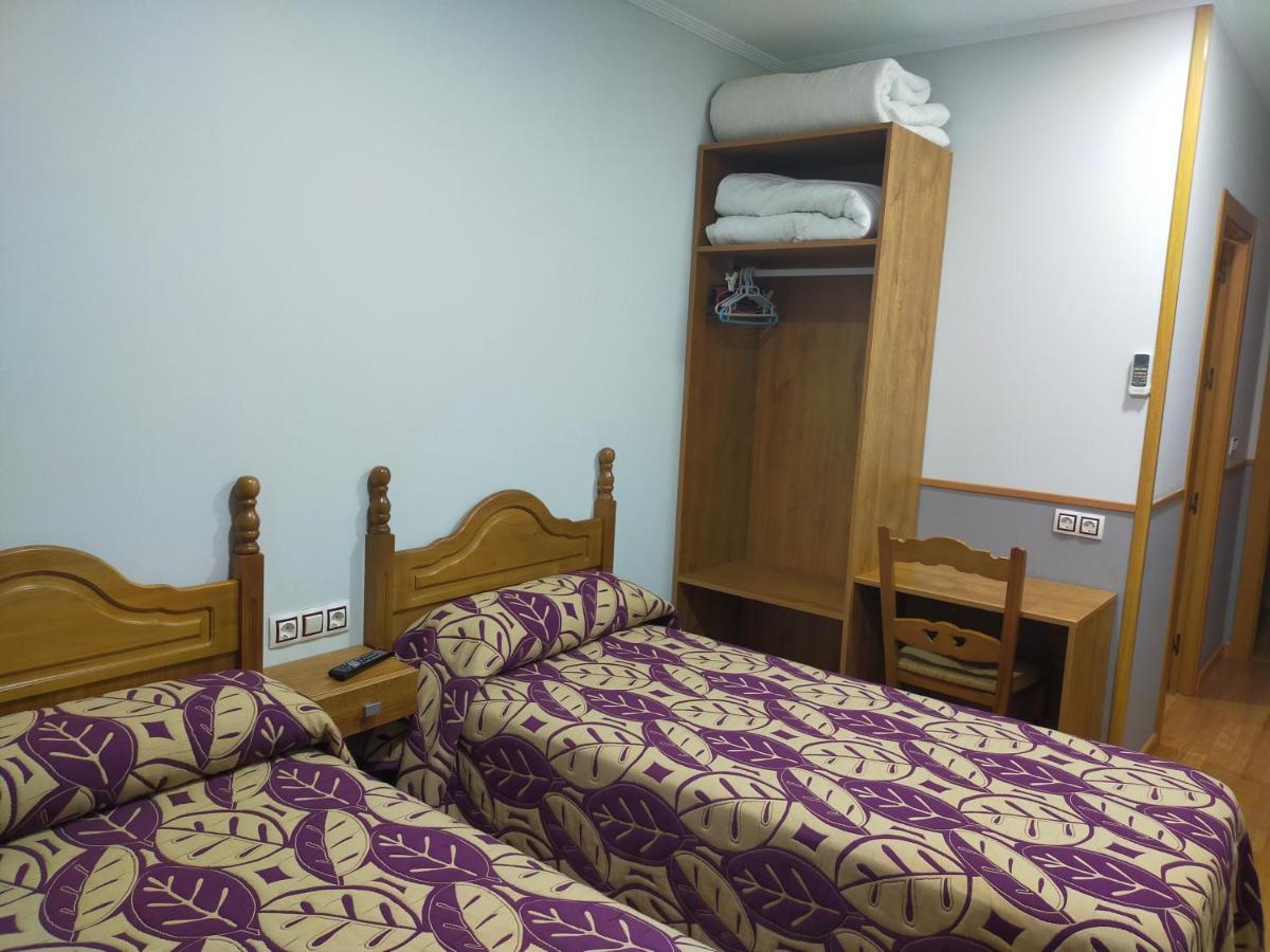 Hostal Banderas Fuensanta de Martos Dış mekan fotoğraf