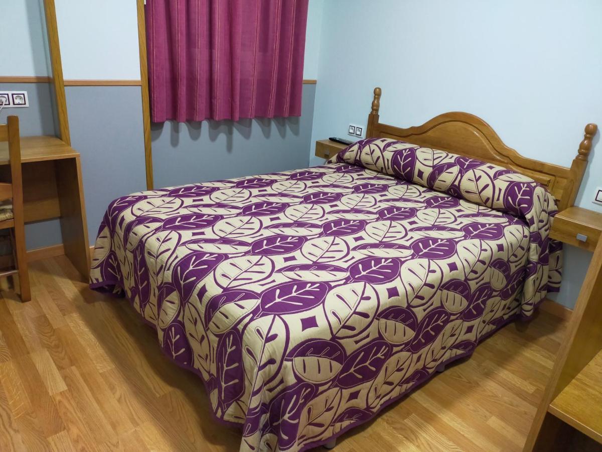 Hostal Banderas Fuensanta de Martos Dış mekan fotoğraf