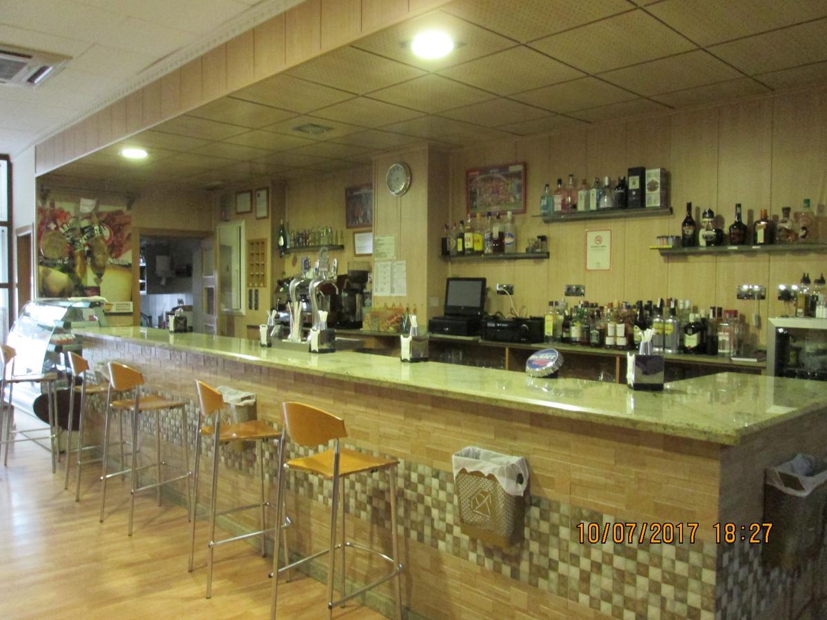 Hostal Banderas Fuensanta de Martos Dış mekan fotoğraf
