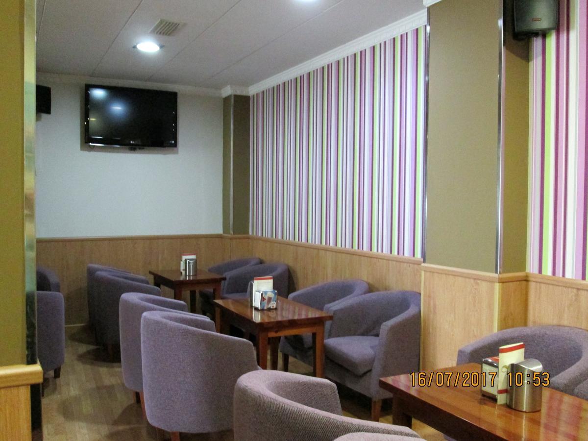 Hostal Banderas Fuensanta de Martos Dış mekan fotoğraf